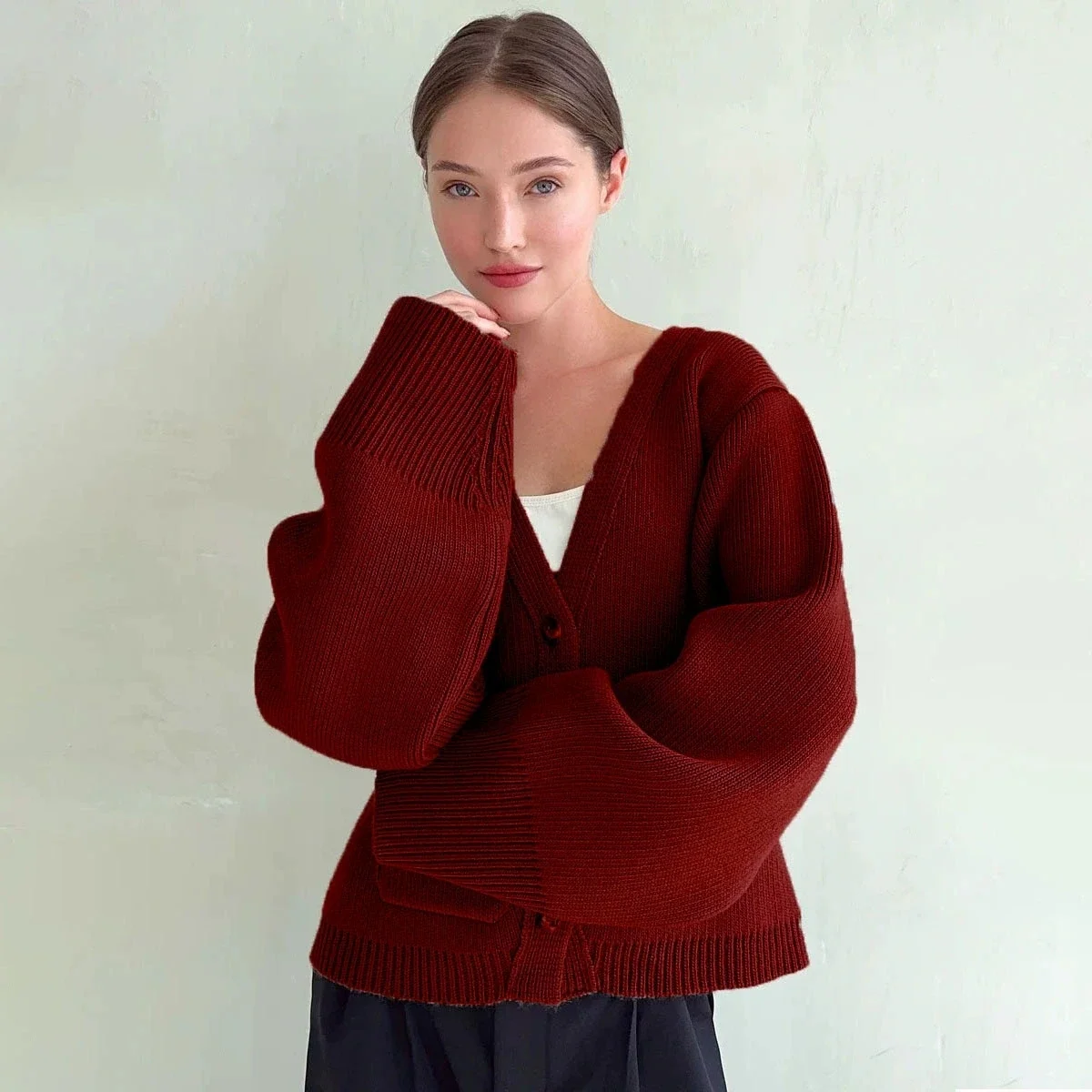 2025 Autumn Winter New Loose Fashionable Long Sleeved V-Neck Pocket Knitted Cardigan Sweater Women