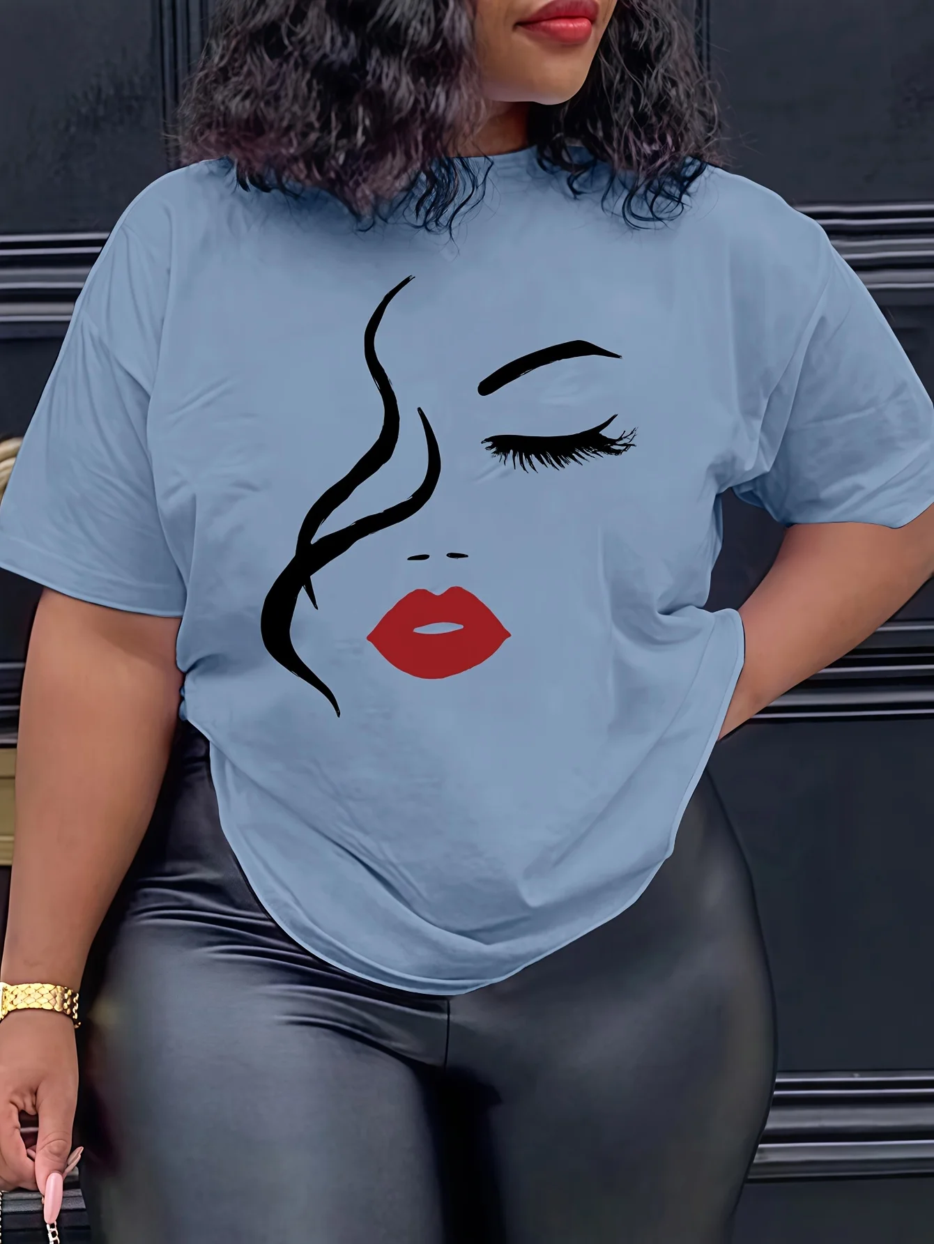 Portrait Pattern Print Retro T-shirt Round Neck Casual Top for Summer Daily and Holiday Wear Women's Clothing
