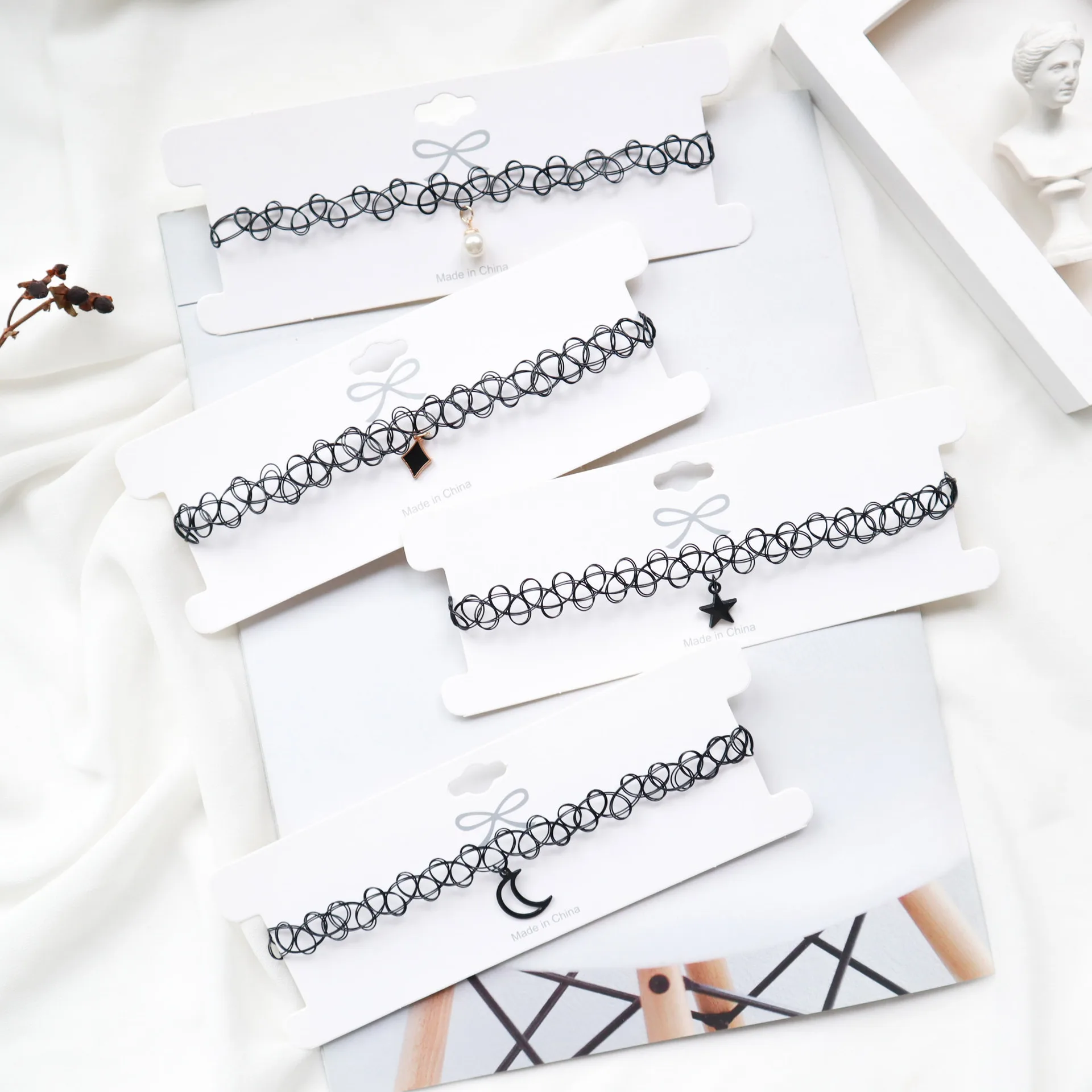 Vintage Star Pendant Choker Necklace Tattoo Inspired Hypoallergenic Stainless Steel Chain for Women Versatile Daily Wear Gift