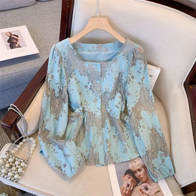 Square Collar Retro Lace Hollow Waist-hugging Shirt Women Autumn Design Temperament Cover the Belly Make Them Look Slim Top