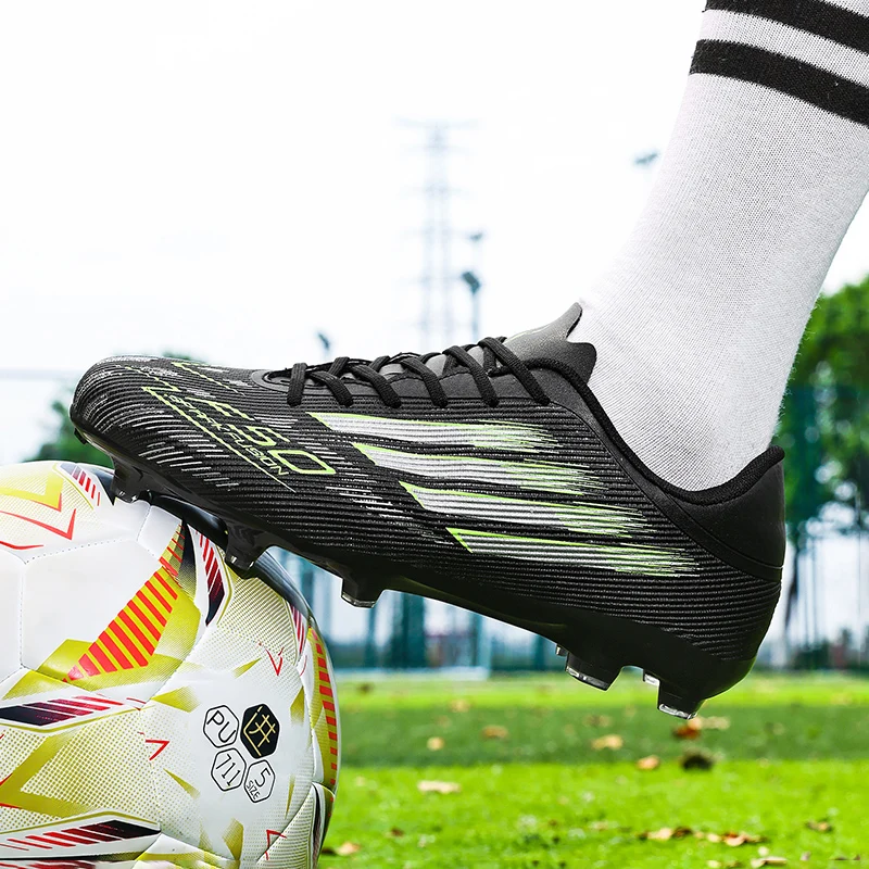 New Men Football Boots Professional TF/FG Non-Slip Sneakers Soccer Shoes Comfortable Unisex Ankle Match Sports Shoes Boys