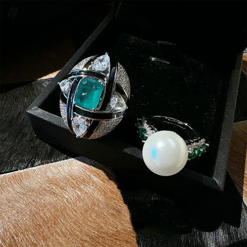 Luxury High-end Green Gemstone Zircon Inlaid Open Ring Resizable Finger Decoration Jewelry Accessories for Female Charm