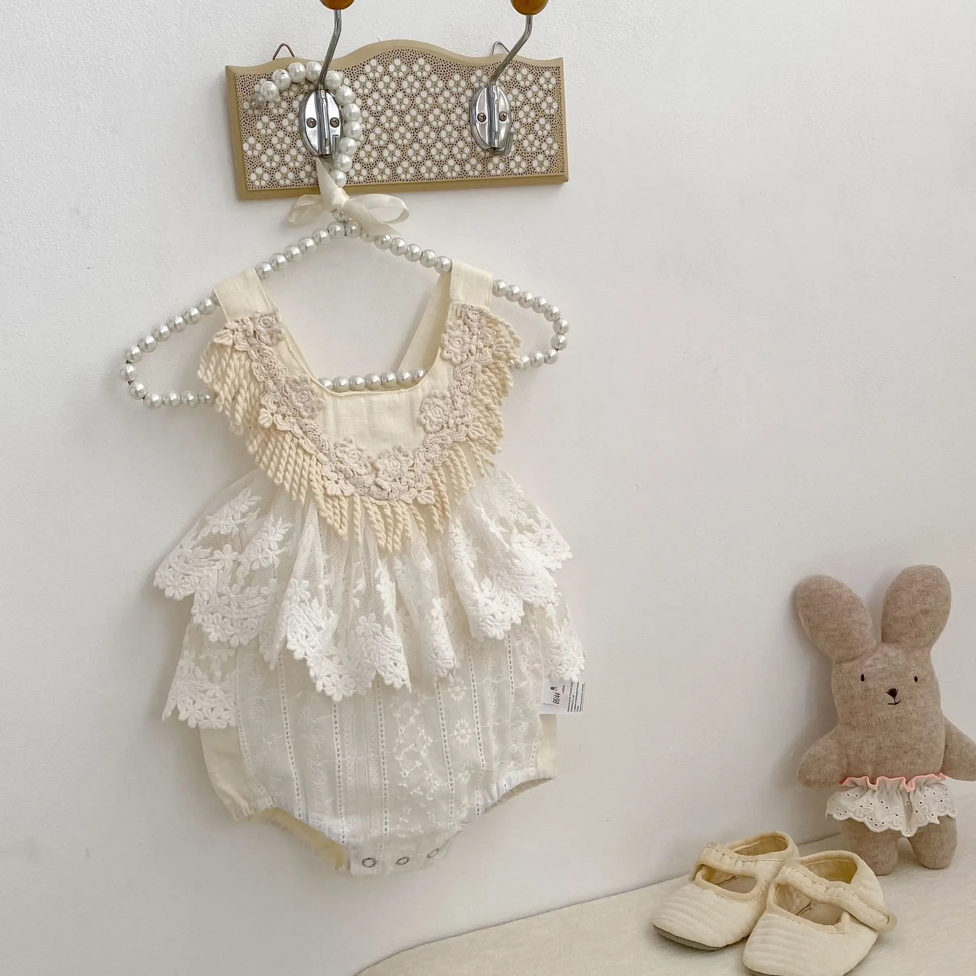 

2026 Summer New Baby Sleeveless Sling Bodysuit Cute Infant Girl Cute Hollow Out Lace Princess Jumpsuit Cotton Toddler Clothes