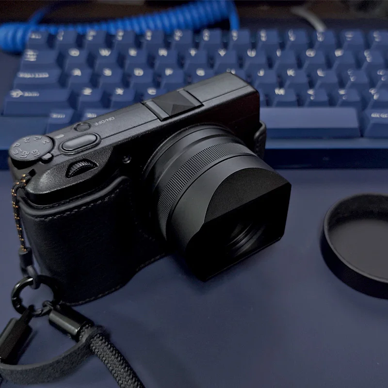 

Bayonet Metal Square Lens Hood for Ricoh GR III GR IIIX GR3 GR3x Standard Fitlers Can Be Installed Without Dark Corner