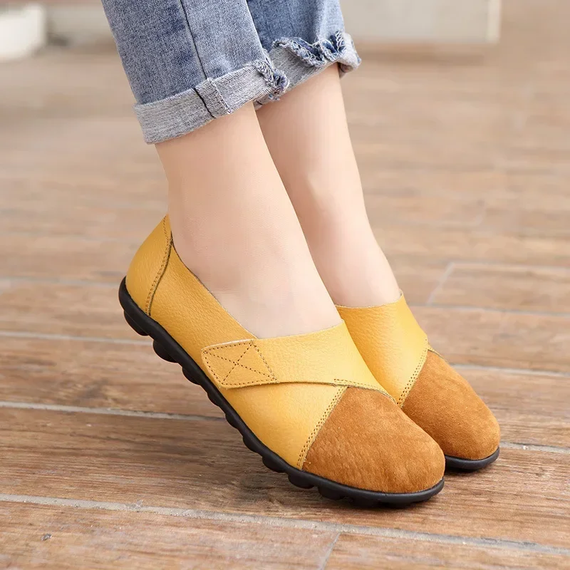 

Women's Female Mother Woman Genuine Leather Soft Shoes Flats Loafers Mocassin Boat Hook Loop De Mujer Big Size 42 43 44