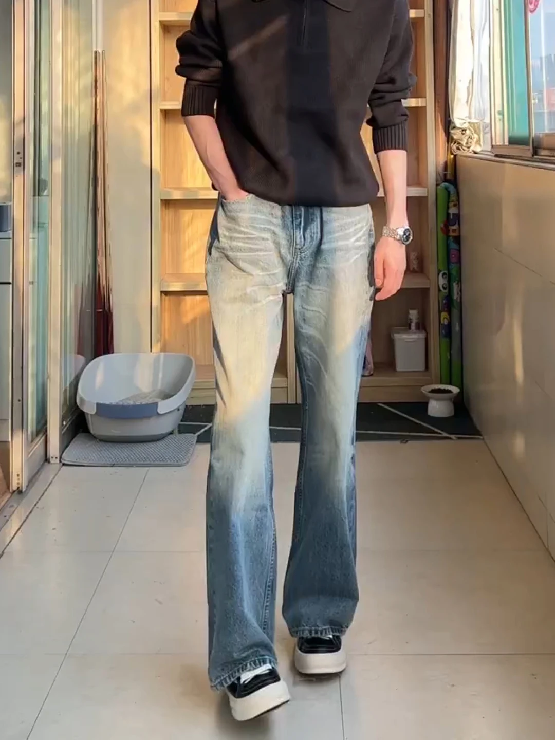 

Blue Washed Men's Straight Leg Jeans Drapey CleanFit Lengthening Leg Effect American High Street Style Casual Cotton Denim