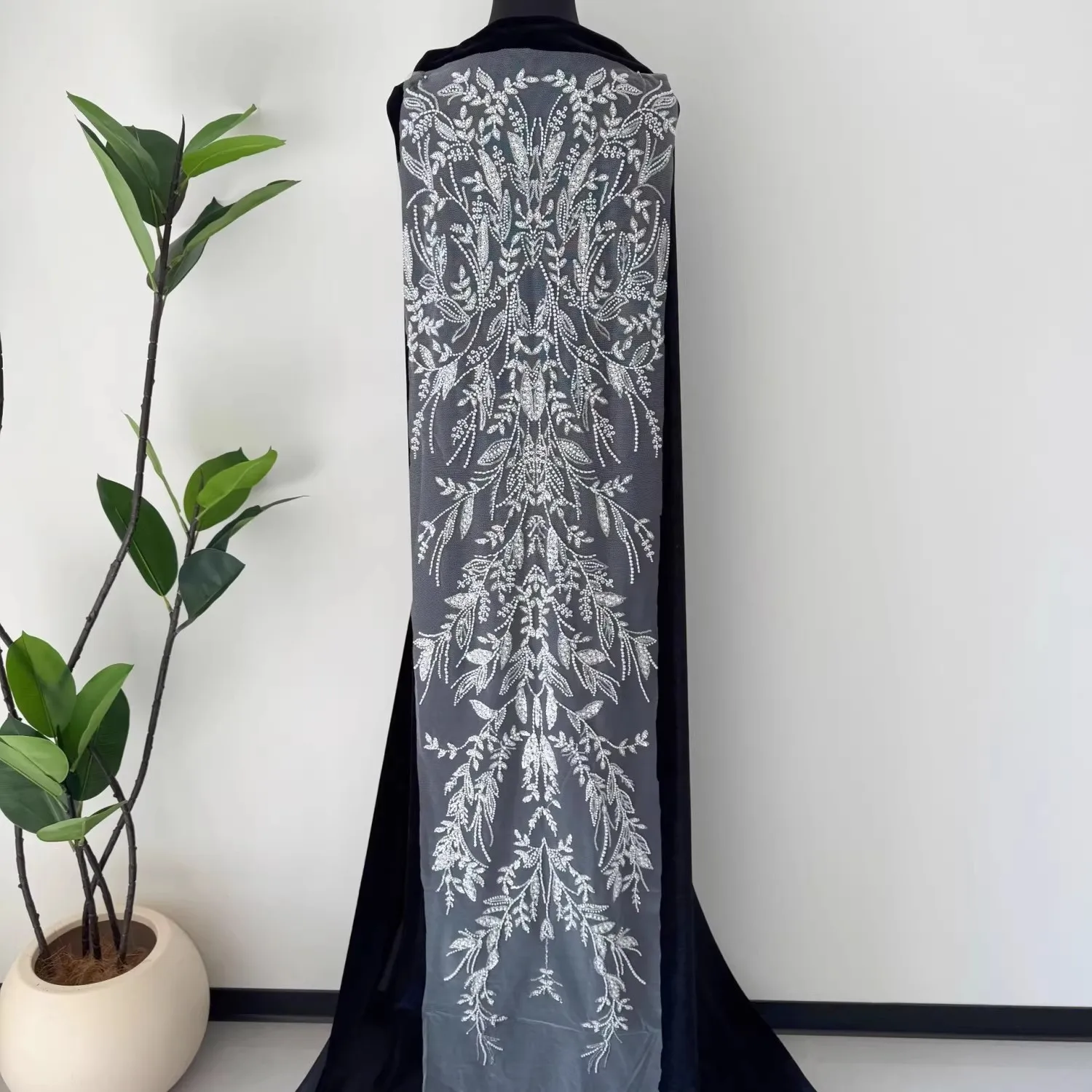 

1pcs High end bead embroidery parches para ropa luxury Wedding dress DIY decoration design for party dresses patch