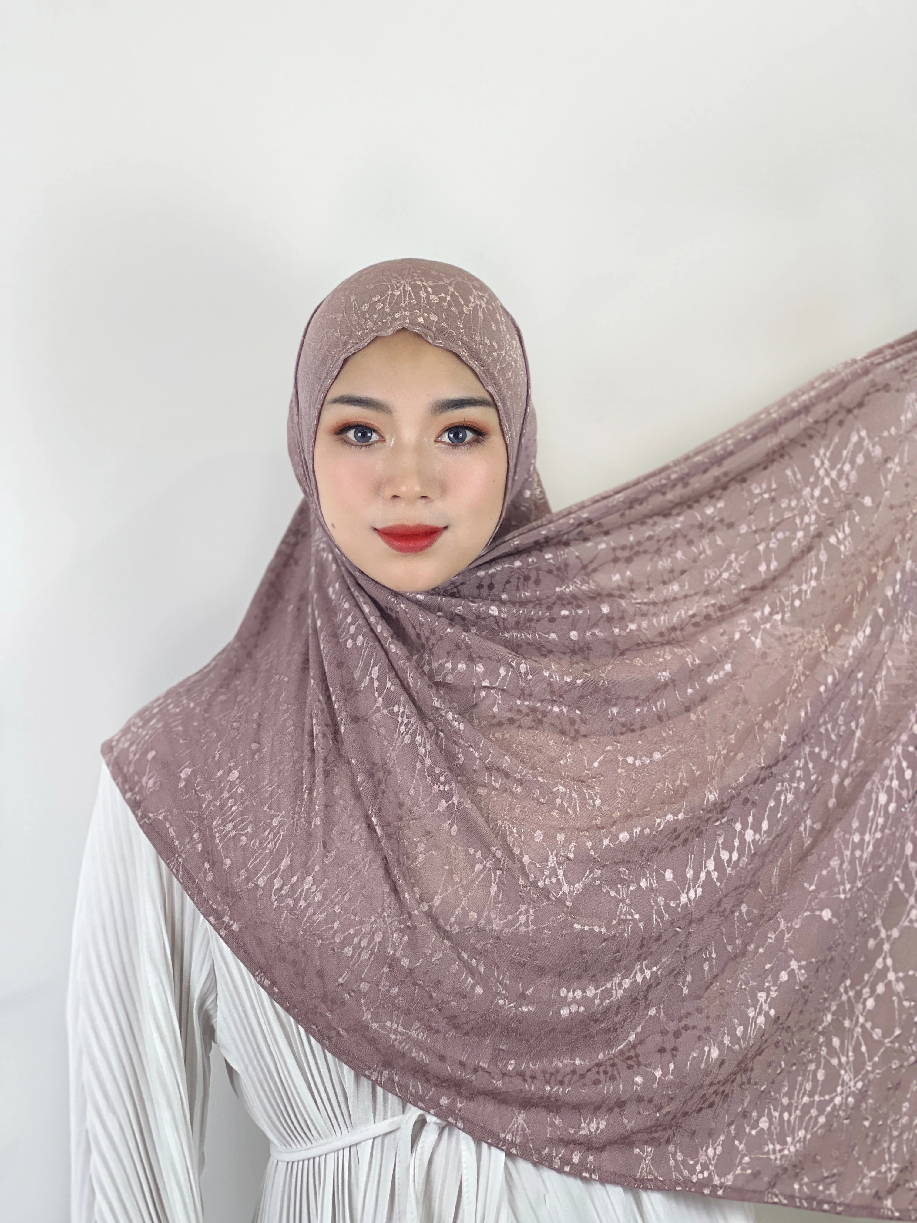 Women\'s Chiffon Veil  Hot Diamond Monochrome Embroidery Silver Silk Pattern  Long Scarf Muslim Pullover Scarf Temperament