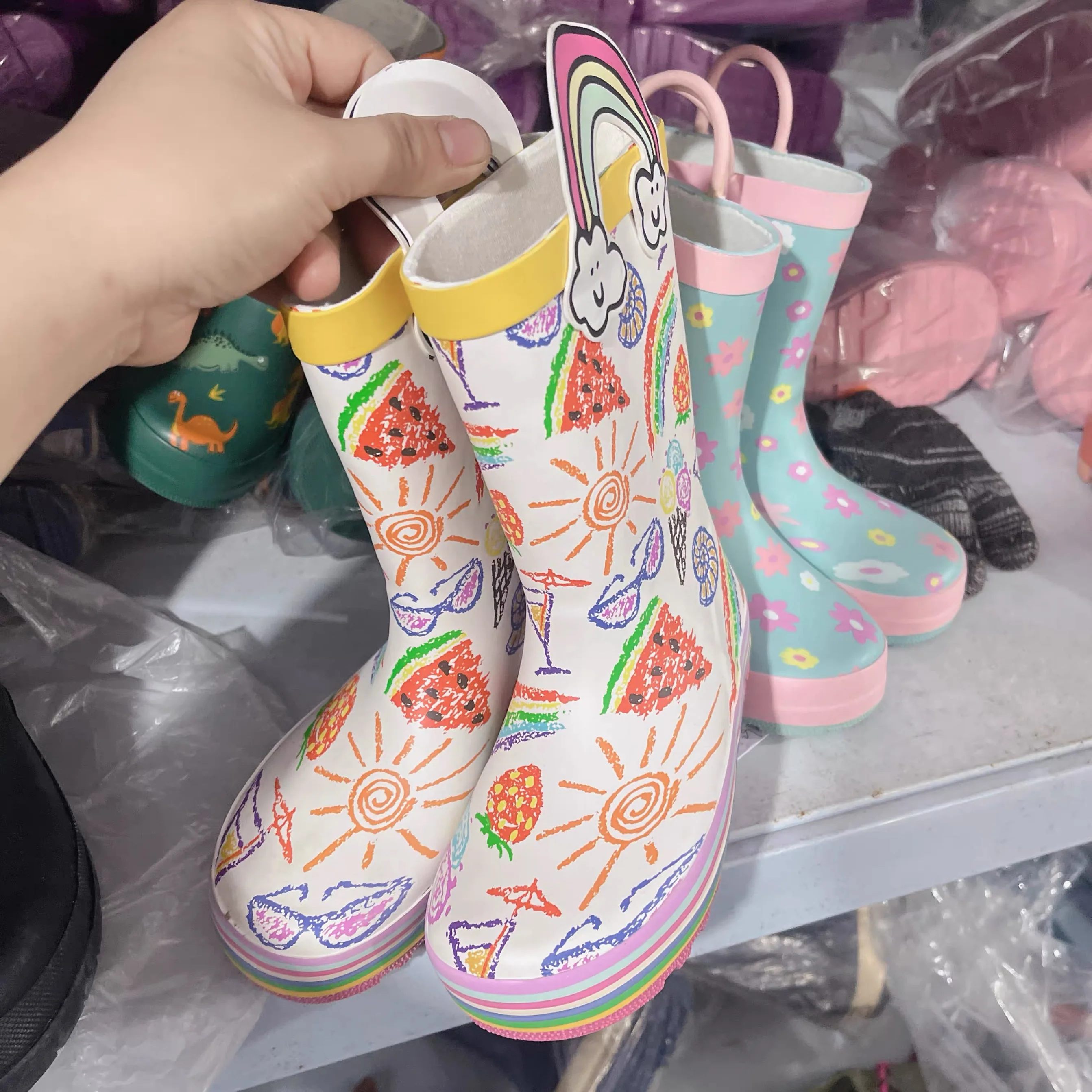 

Новые детские резиновые сапоги с фруктами и героями мультфильмов, студенческие резиновые сапоги, детская модная нескользящая обувь