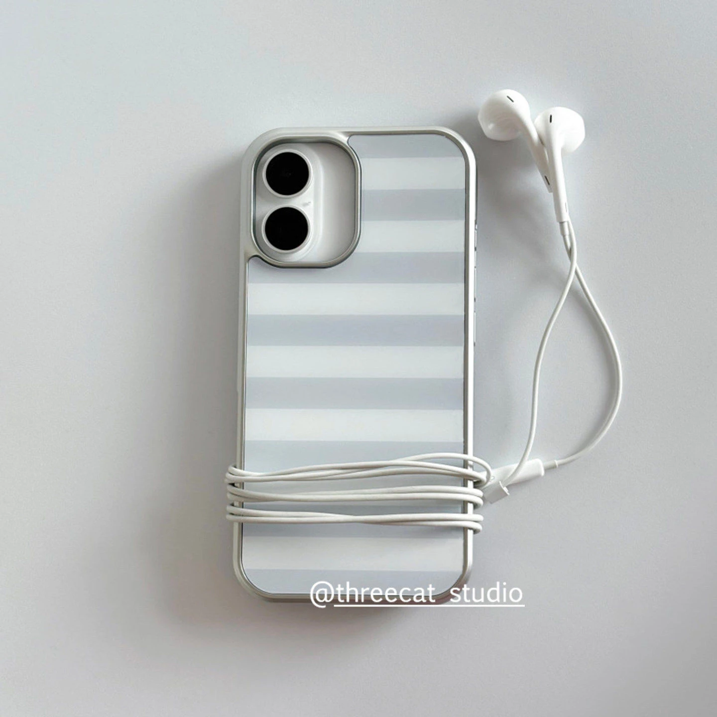 グレーのストライプ柄iPhoneケース iPhone 17A - Phone Cases Xr Iphone のレビューと価格