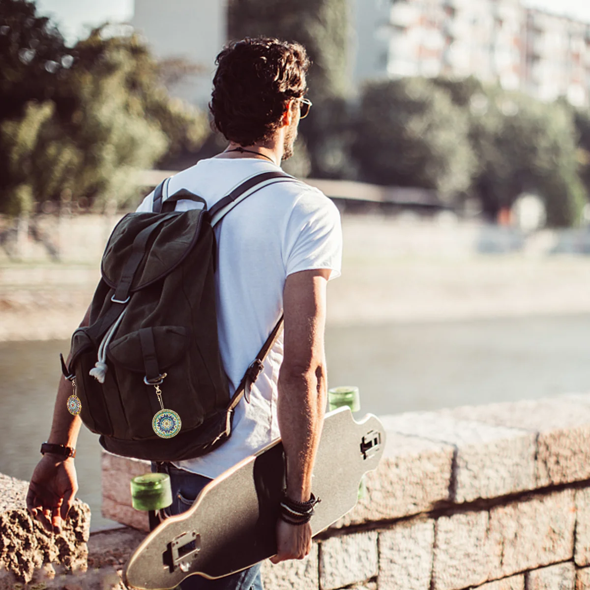 

1 Set Diamond Key Chains DIY Kit Shiny Rhinestone Accessories Creative Pendant for Phone Bag Backpack Handmade Diamond Key Rings