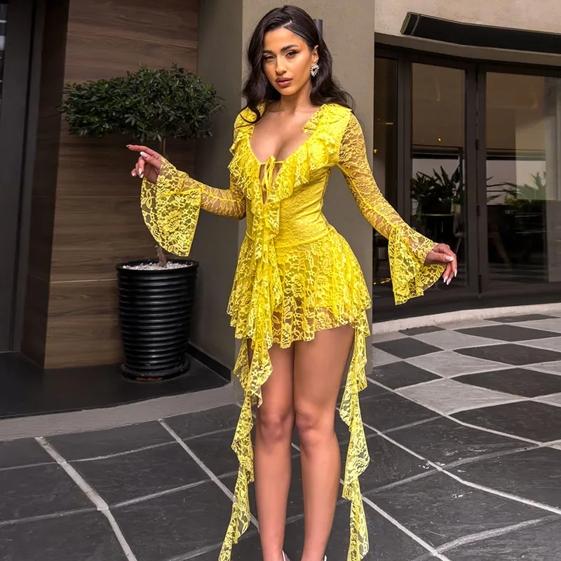 Mini robe Sexy en dentelle avec ruban pour femmes, banderole à volants irréguliers, col en v, manches longues évasées, robe courte de soirée en boîte de nuit