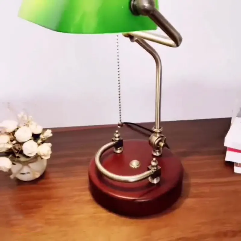 American Retro Old Shanghai Bedroom Bedside Lamp Study Living Room Green Glass Reading Work Bank Desk Lamp European Table Lamp