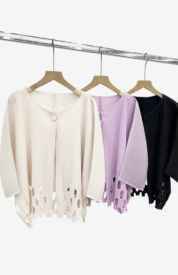 Miyake Plissierter Damen-Cardigan mit Ausschnitten, Einzelknopf, 3/4-Ärmel, Leicht, Locker, Einfarbig, Lässig, Sommer, Damen-Oberbekleidung – Detail 9