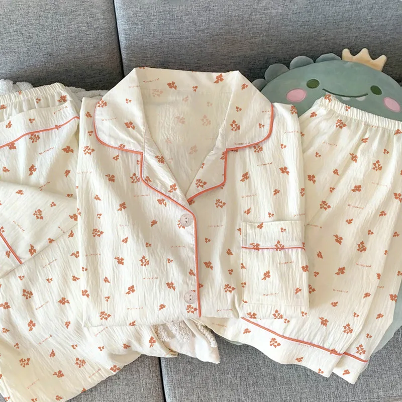

Woman Three-Piece Sweet Floral Pajama Set Spring Autumn Wrinkled Cloth Casual Pyjama Short Sleeve Pants Shorts Pijama Loungewear