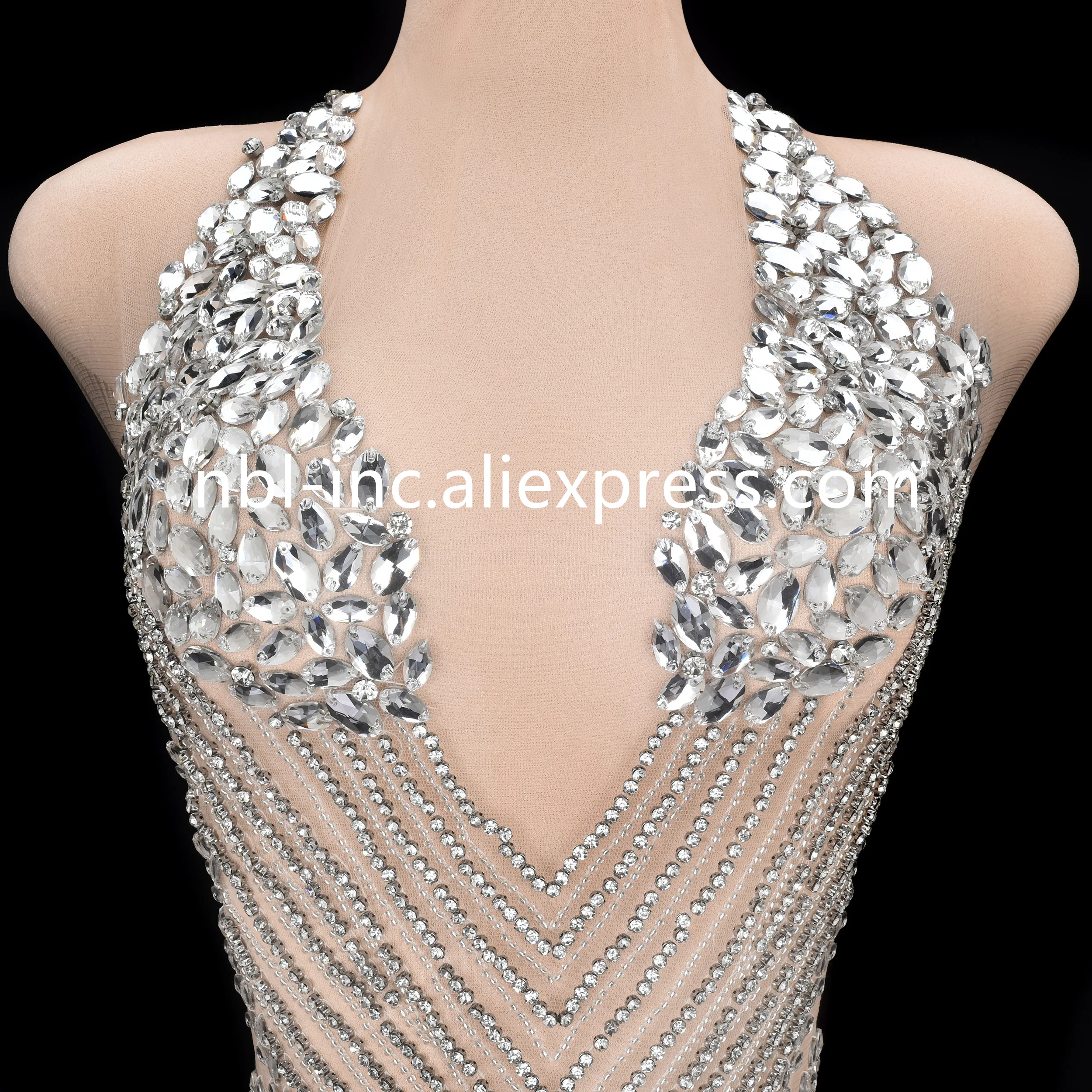 (1 PC) Applicazione da ballo con corpetto in strass per tutto il corpo in vetro cristallo argento con strass per abiti eleganti WDD1356