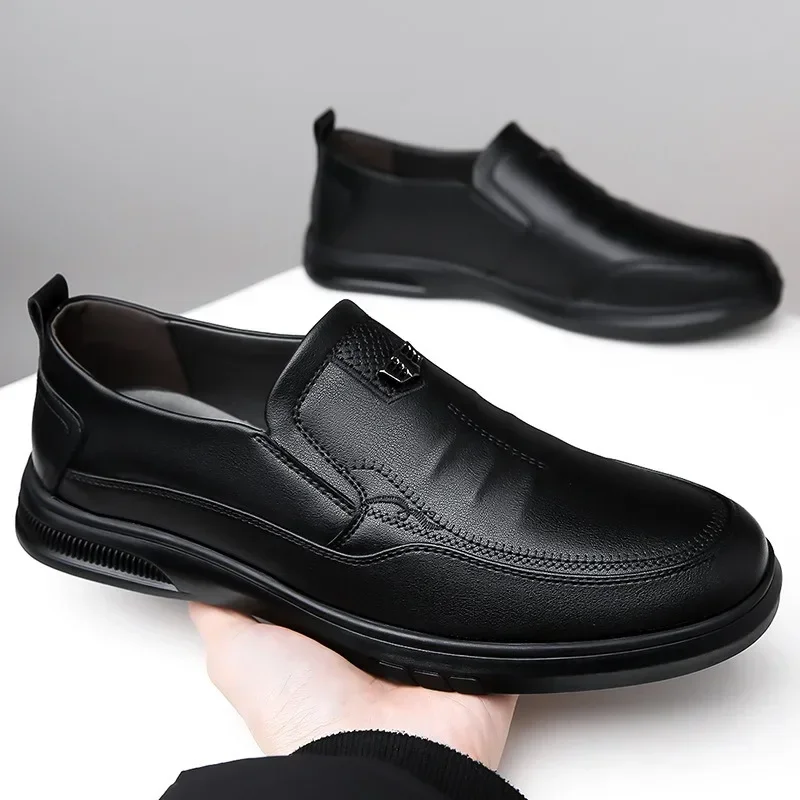 Spring Autumn Leather Business Men\'s Dress Shoes Fashion Light Casual Man Loafers Designer Soft-soled Black Driving Shoes Male