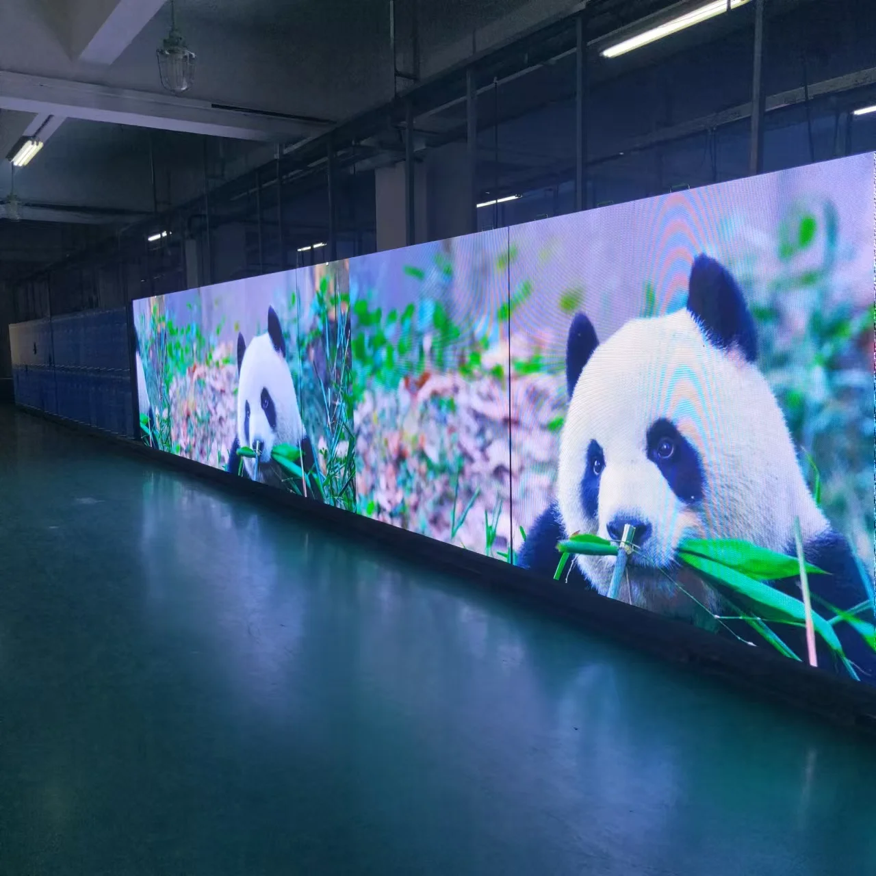 Full Color P2.604 Outdoor Waterproof LED Display Screen Box Rental LED Display Die Cast aluminium Cabinet Size 500x500mm