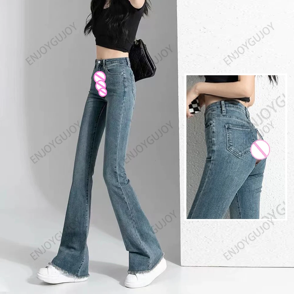 Jeans fino queimado feminino, virilha aberta invisível, sexo ao ar livre, cintura alta, borda áspera, calça ferradura, requintado, tendência