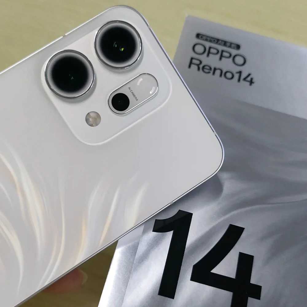 오포 리노 14 스마트폰 80W 고속 충전 50MP 카메라 6.59인치 AMOLED 120Hz 미디어텍 디멘시티 8350 IP69 방수 6000mAh 배터리 구글 플레이 지원