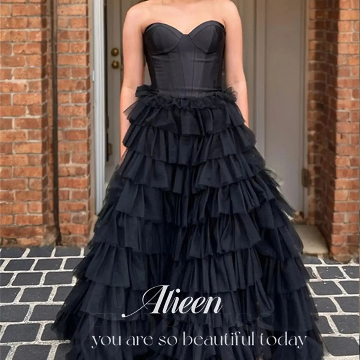 

Aileen Sweetheart Wedding Dress Black Multi-layer Graduation Dresses Party Elegant Woman Evening Prom Sharon Happy 2024 Womens