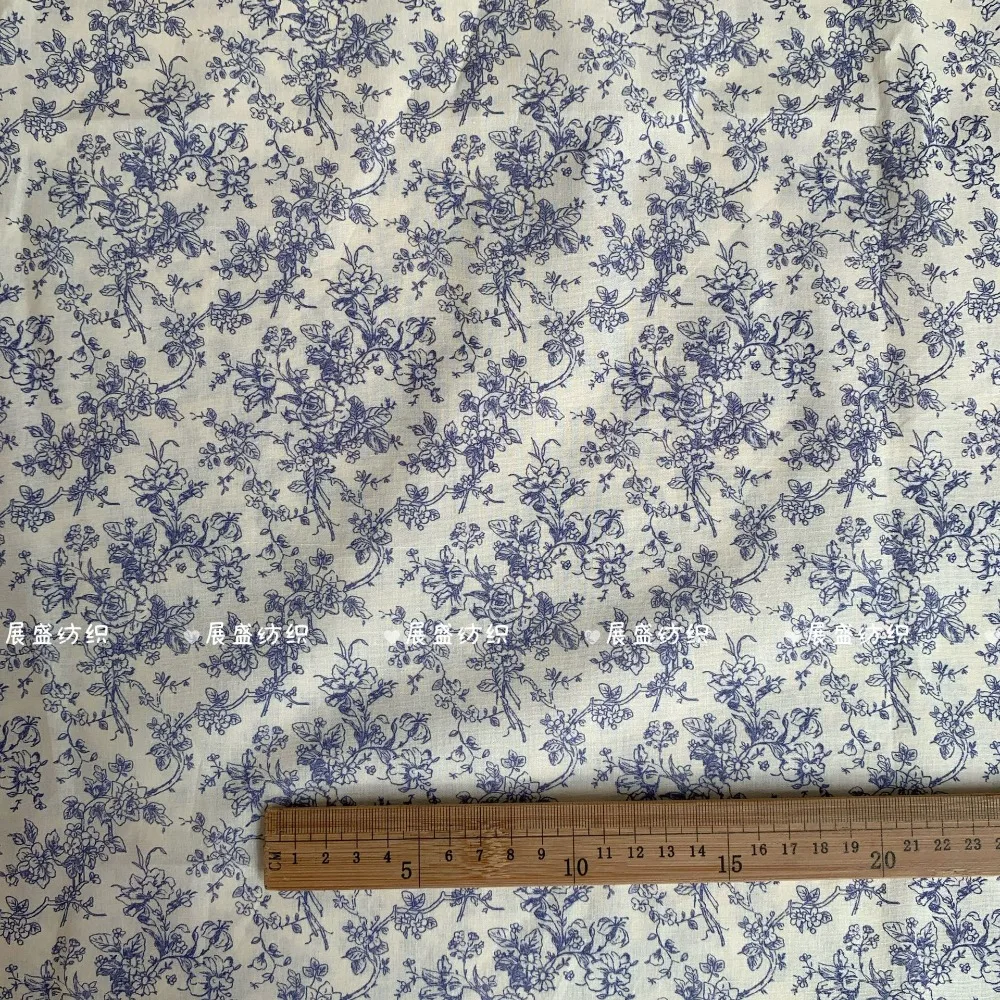 140x50cm 40s 100% Baumwolle Bedruckter Stoff im Ins-Stil Minimalistischer Frischer Blauer Blumenstoff für DIY Haargummis, Taschen, Kleidung und Handarbeiten – Detail 4