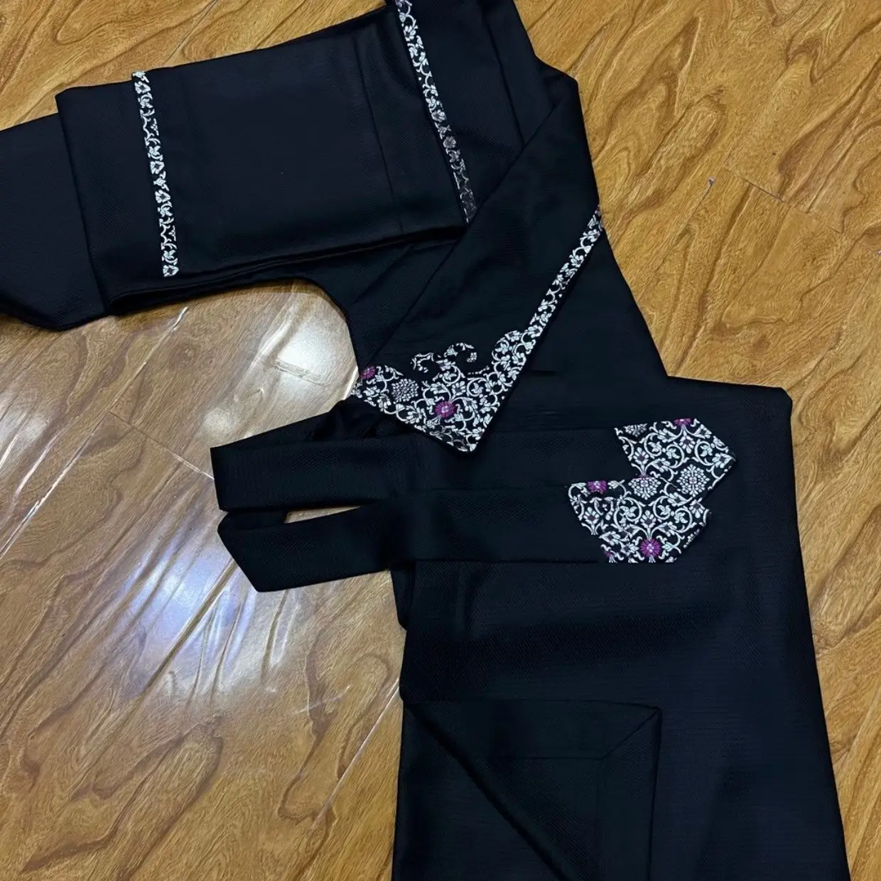 2025 nowy męski, ekskluzywny, tradycyjny damski jednolity szlafrok tybetański