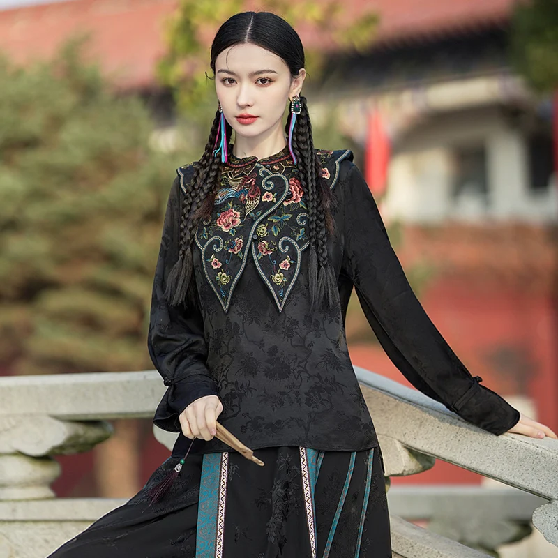 

Retro Chinese Style Embroidered Cloud Shoulder Shawl Short Length Versatile Hanfu Outerwear Commute Style Bright Satin