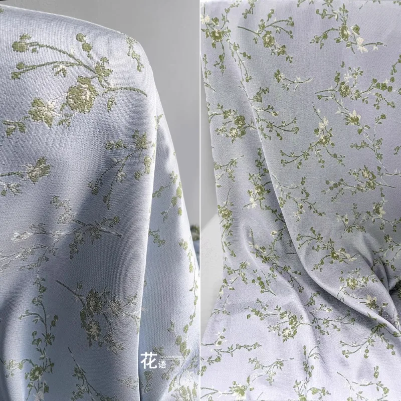 

Светло-голубая-зеленая жаккардовая ткань с цветочным принтом в китайском стиле для нового костюма, куртки, юбки, дизайнерской одежды, ткань для шитья своими руками