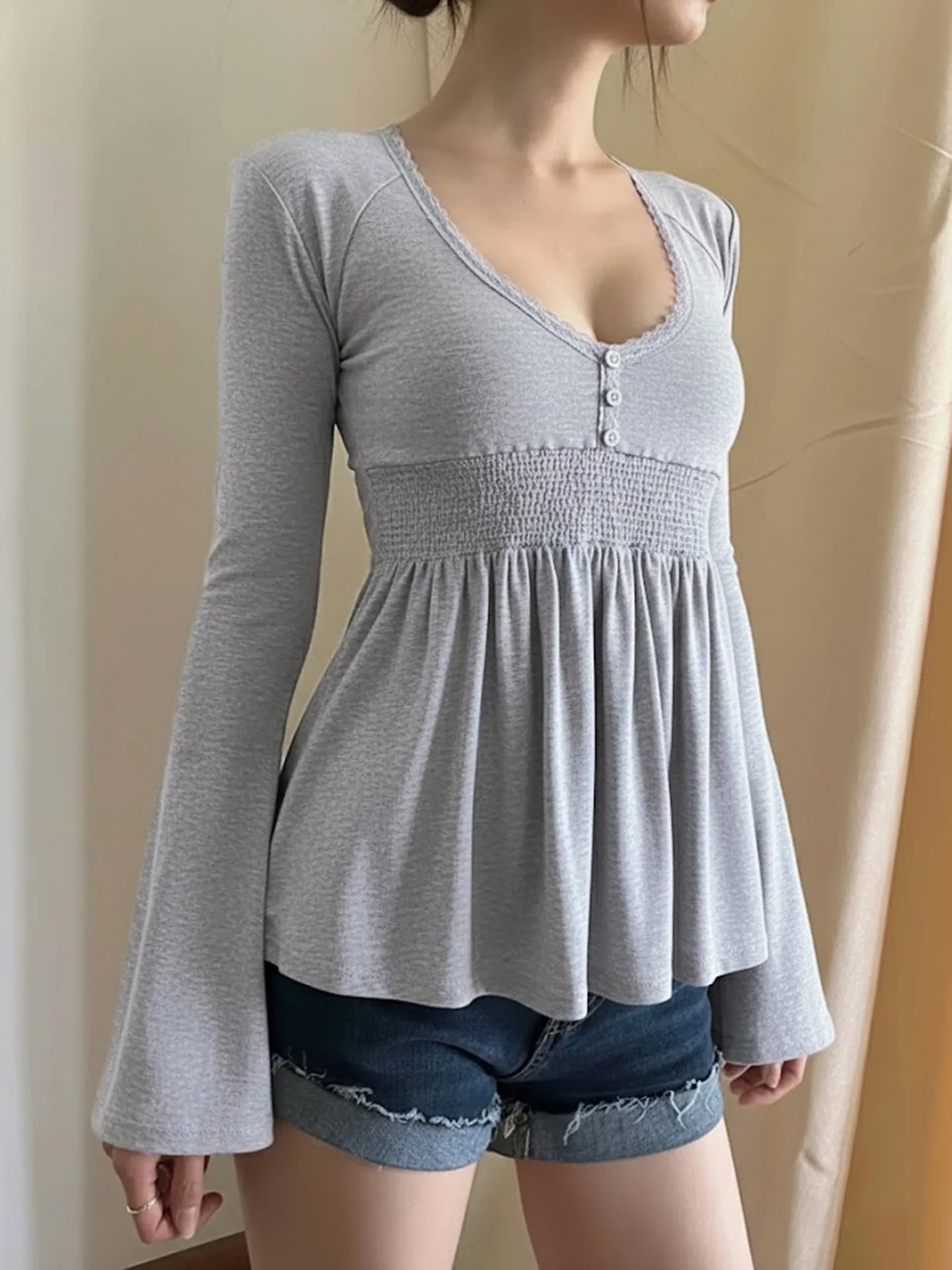 Korean style gentle atmosphere lace edging V-neck buckle elastic waistband flared sleeve lotus leaf doll shirt long sleeved top