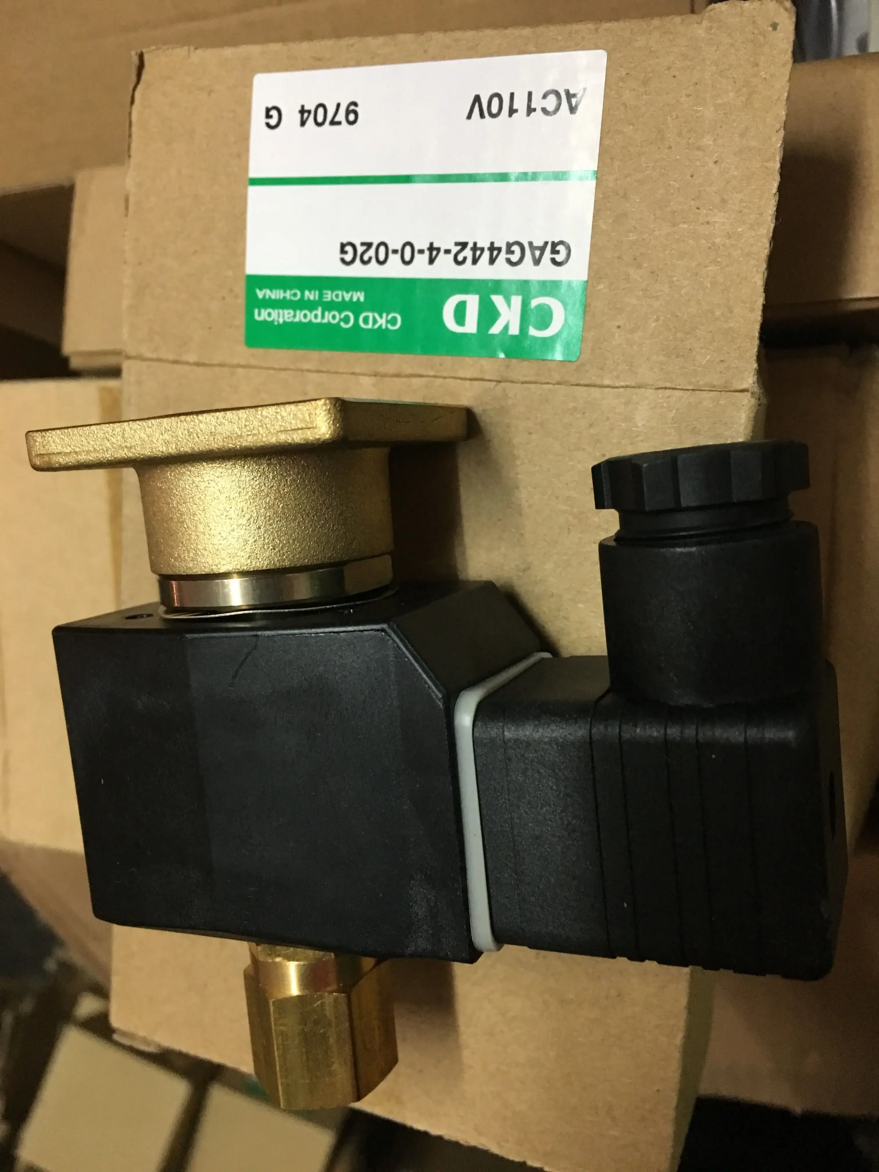 

CKD solenoid valve GAG442-4-0-02G AC110AC220DC24