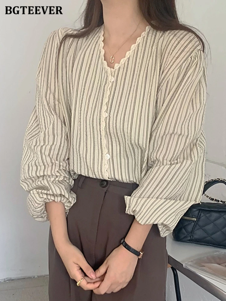 BGTEEVER Casual Loose V-neck Ladies Striped Blouses Tops 2023 Spring Vintage Long Sleeve Single-breasted Women Shirts Tops