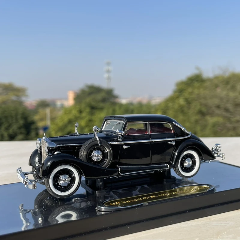 Coche antiguo clásico de aleación, vehículo de Metal fundido a presión, Retro, Vintage, colección de alta simulación, regalo para niños, 1/43