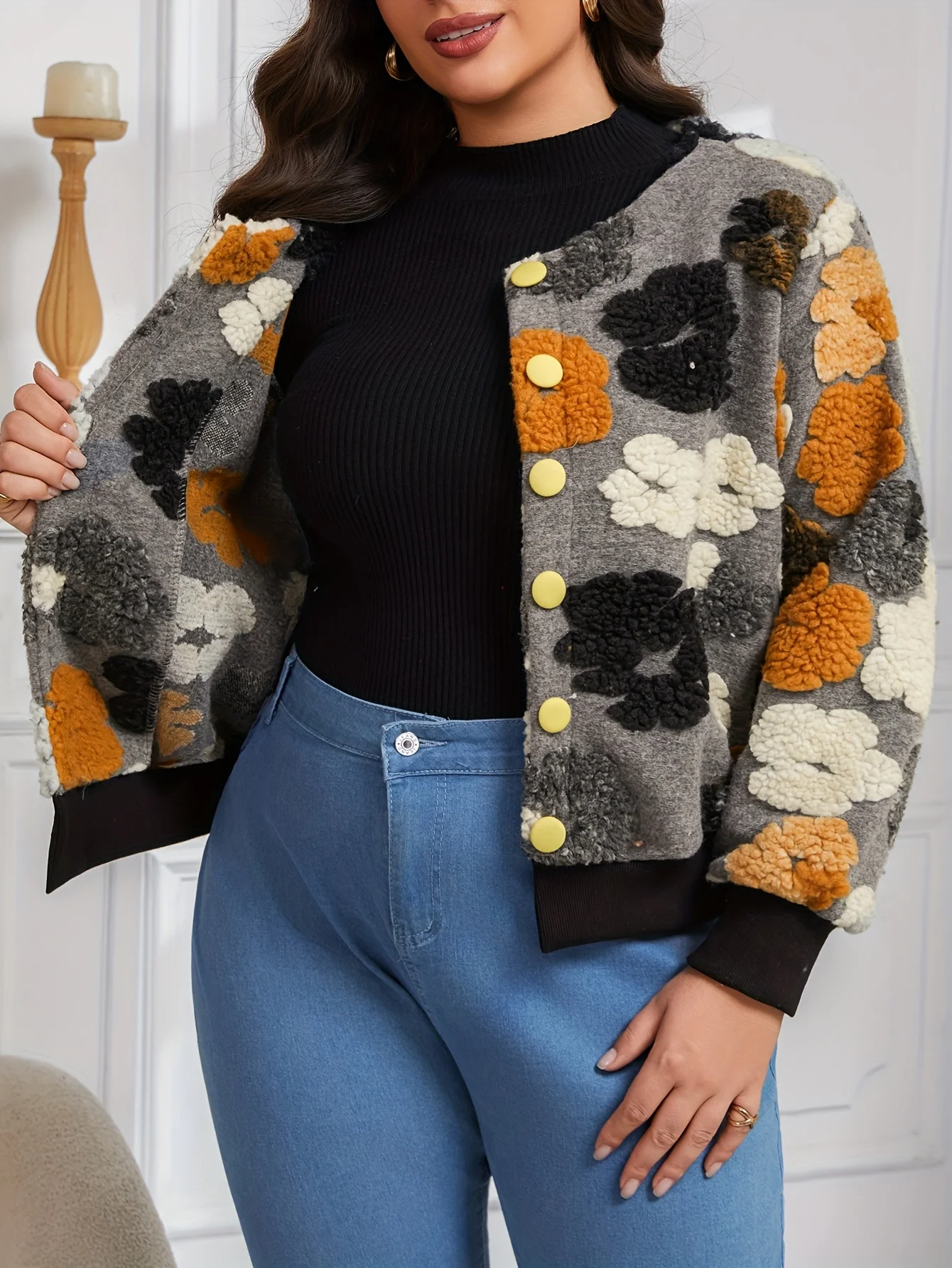 A large-sized short printed jacket with puff sleeves and soft, three-dimensional embroidered fur for European and American women