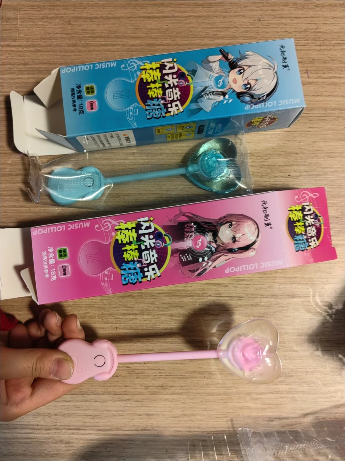 애니메이션 피규어 캔디 장난감 다국어 음악 매쉬업 과일 맛 야광 맞춤형 선물 조명 액션 피규어