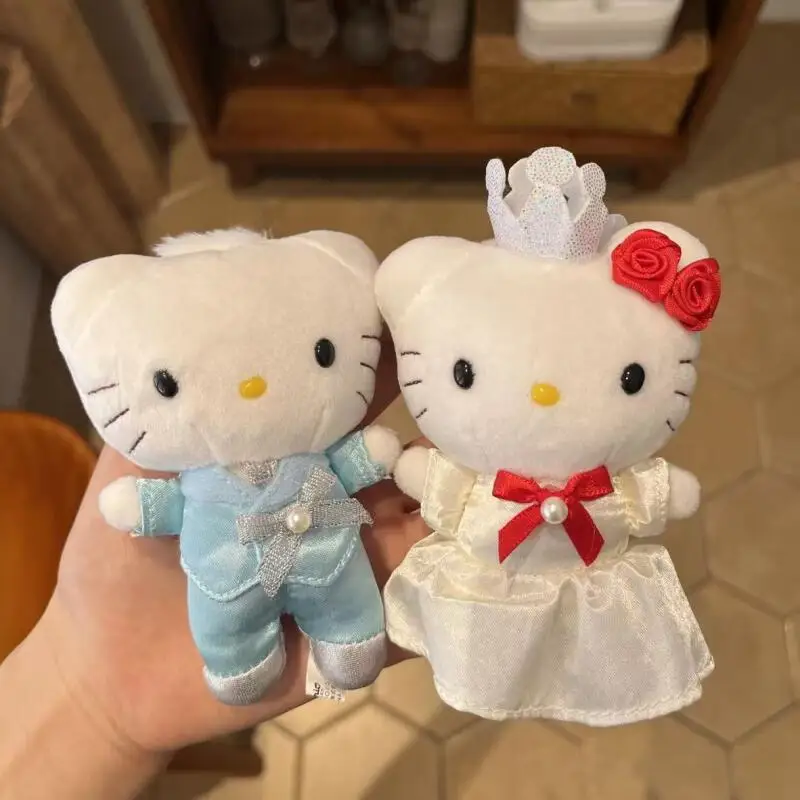 산리오 헬로 키티 다니엘 만화 커플 화이트 웨딩 드레스 블루 슈트 소프트 플러시 펜던트 레트로 귀여운 키체인 소녀 신혼 선물