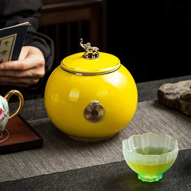 Ceramic Elephant Storage Jar High-grade Candy Coffee Bean Medicinal Herb Storage Jar Three-dimensional Elephant Decoration Box