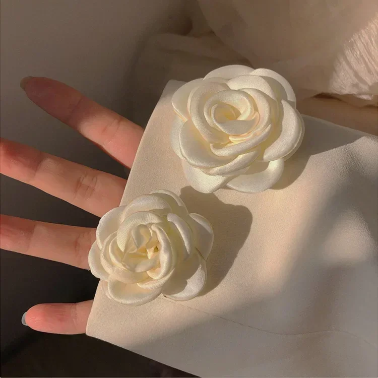 White Camellia Rose Hair Clip Satin Gentle Retro Flower Fairy Temperament Hair Ornaments Hairclips Girl Women Hair Accessories