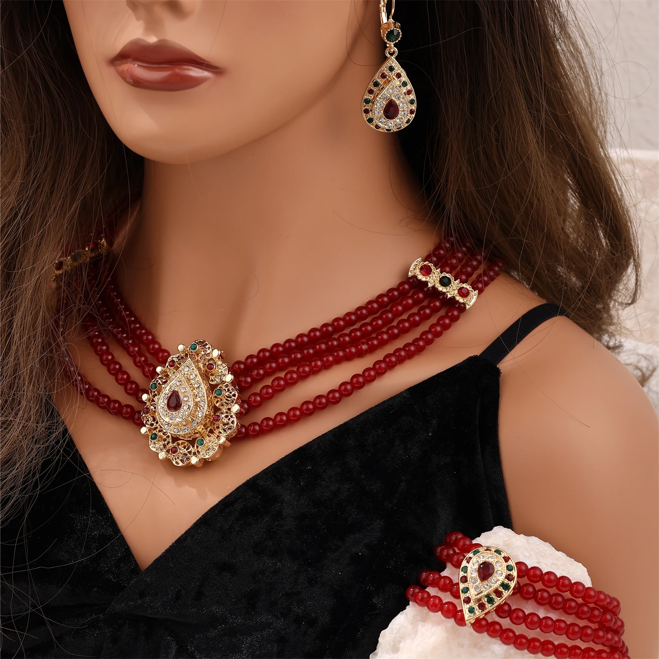 A Set Of Burgundy Beaded Jewelry Middle Eastern Women Party Wear jewels Necklace Earrings Bracelet 3-piece Set