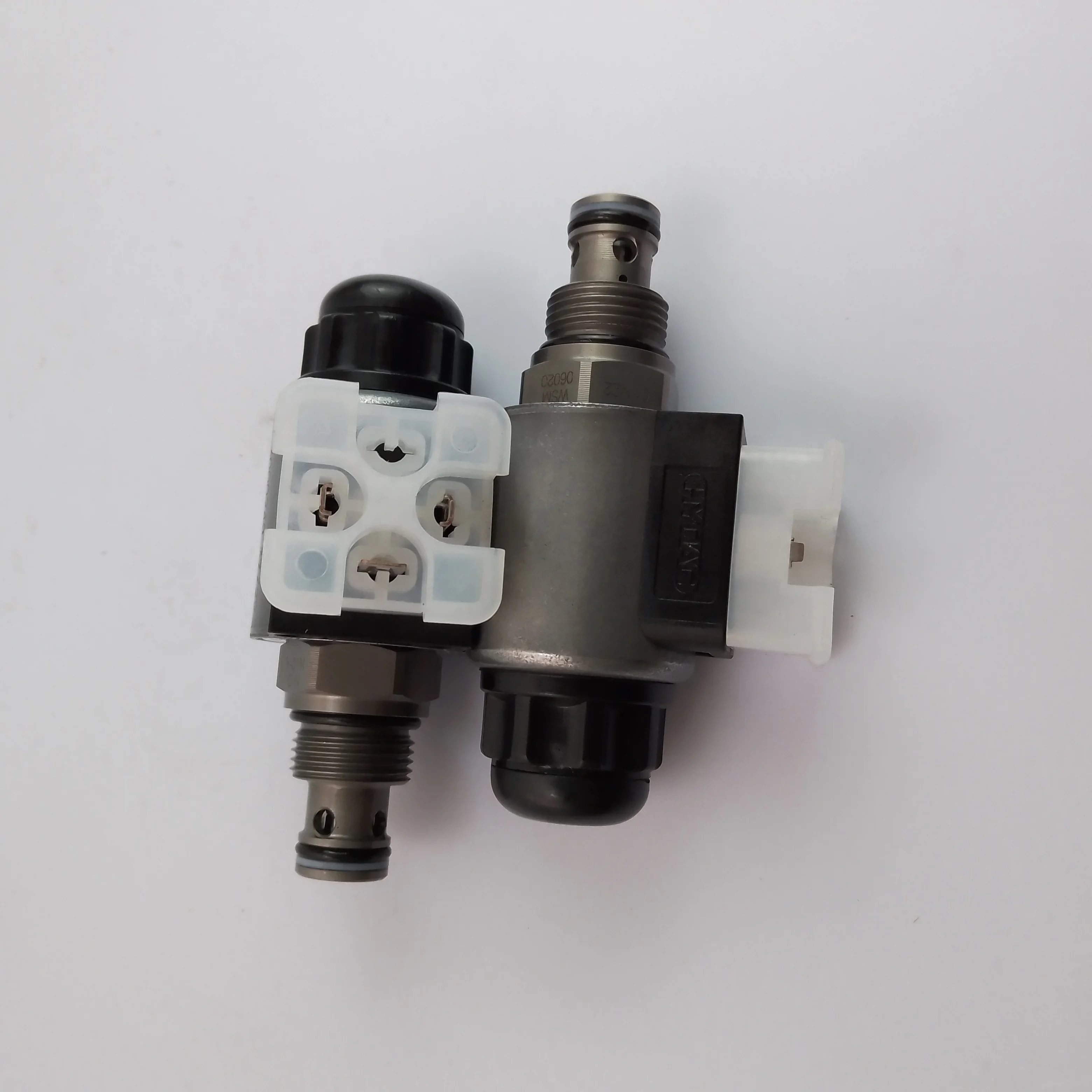 Directional valves WSM06020W-01M-C-N-24DG