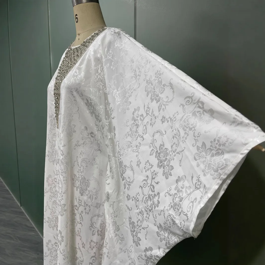 우아한 화이트 Abaya 두바이 럭셔리 다이아몬드 이슬람 드레스 여성 느슨한 Boubou 가운 아프리카 웨딩 파티 가운 Caftan Marocain Femme