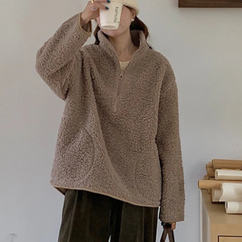 2025 Autumn and Winter Vintage Collar Sweatshirt Jacket for Women Long Sleeved with Thick Velvet and Loose Top