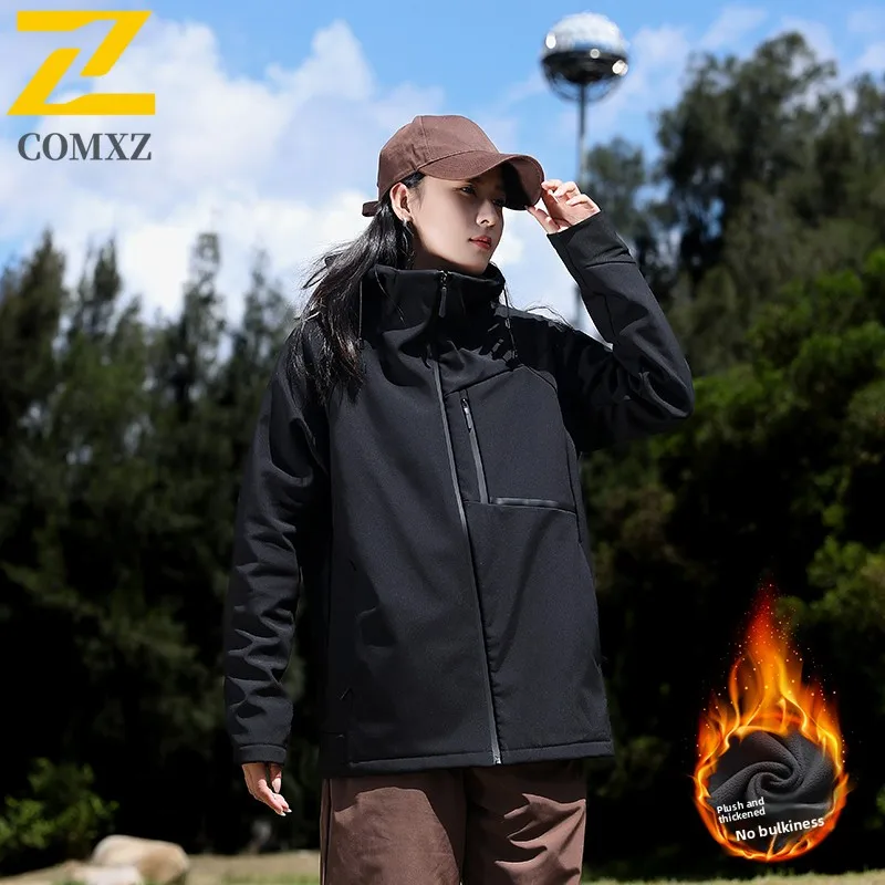

Couple Charge Jacket 2025 Soft Shell Fleece Windproof Waterproof Warm Wear Resistant Hooded Jacket Outdoor Camping Travel Jacket
