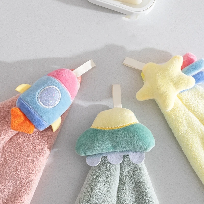 Cute Cartoon 3D Doll UFO Hand Towel Coral Fleece Hangable Towel Absorbent Kid‘s Cute  Hanging Towel Cleaning Cloth Rag Children