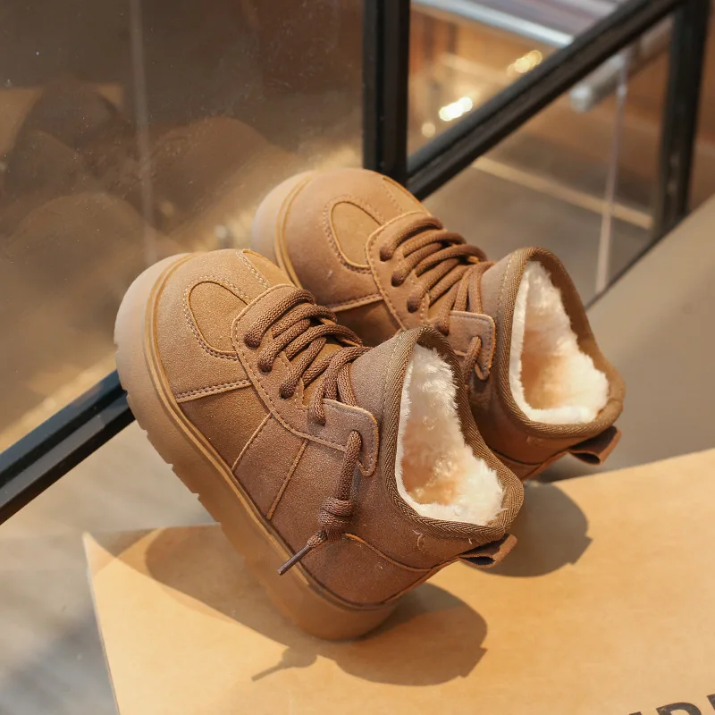 الشتاء أحذية أطفال 2025 جديد ريترو الطفل المخملية الأحذية الكورية الطبعة فتاة الموضة المضادة للانزلاق Comforta حذاء الأطفال أحذية الثلوج