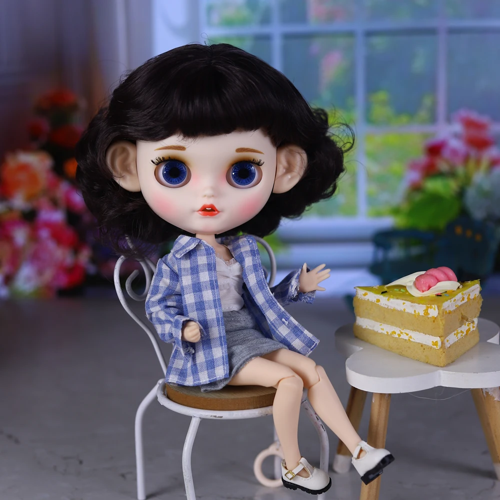 

ICY DBS Blyth 1/6 BJD30cm white skin purple black curly hair open mouth doll, with two options: nude doll and full doll