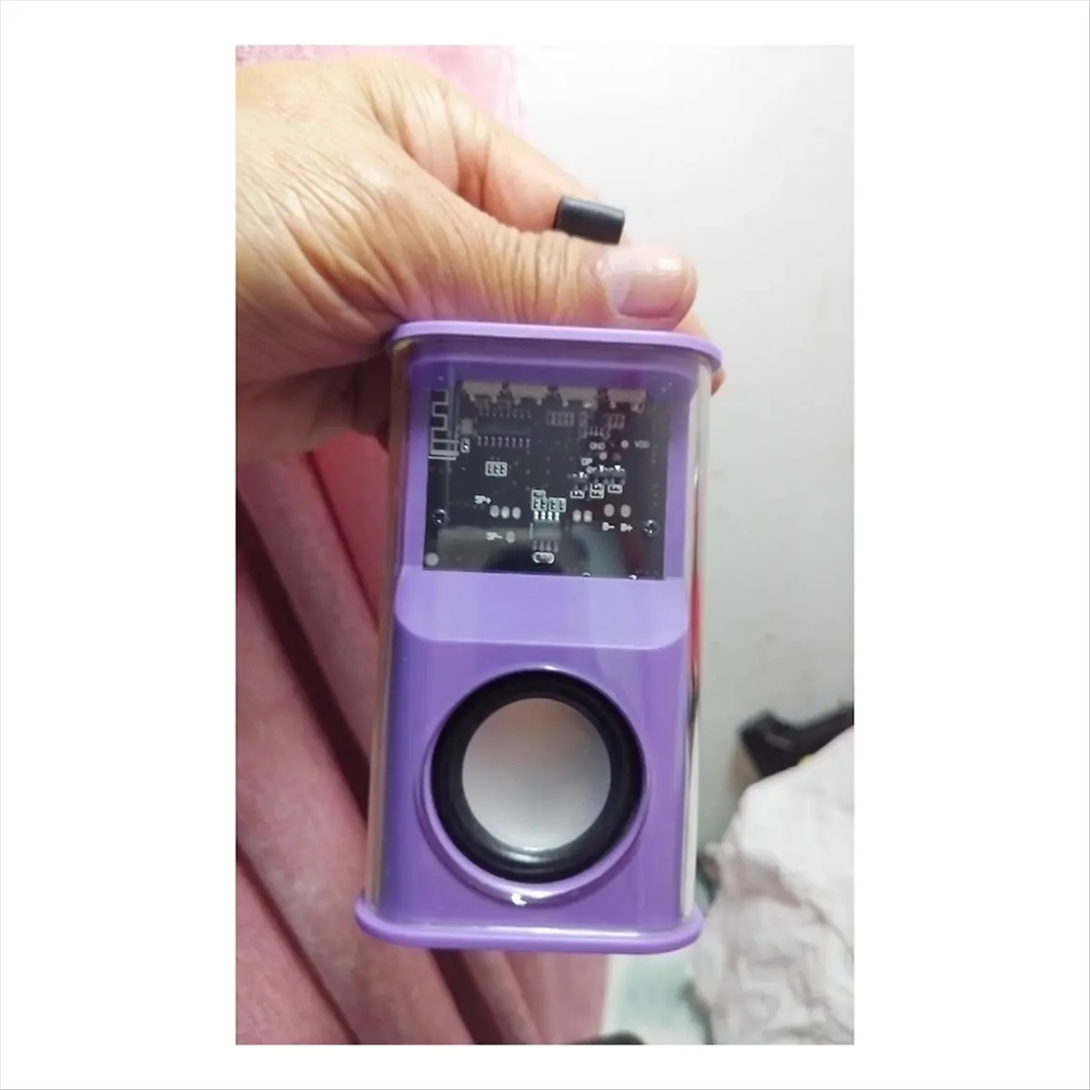 

*HOPE Bluetooth Speaker K08 LED Flashing Soundbar Portable Outdoor Indoor Subwoofer Loudspeaker Support TF Card FM Radio