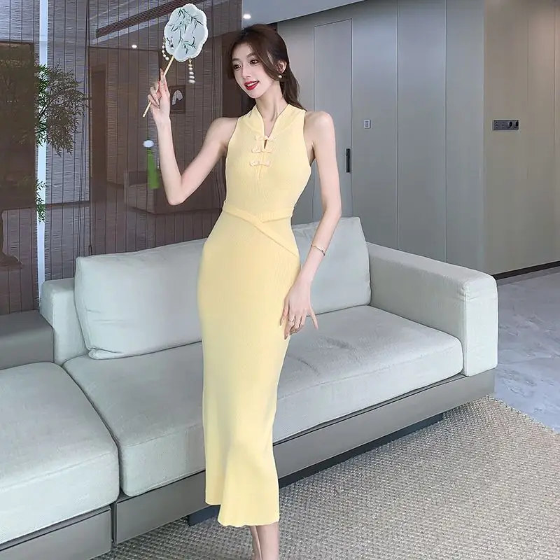 Femmes été tempérament élégant col en v couleur unie mince apparence mince débardeur robes dames mode tout-match mince a-ligne jupe