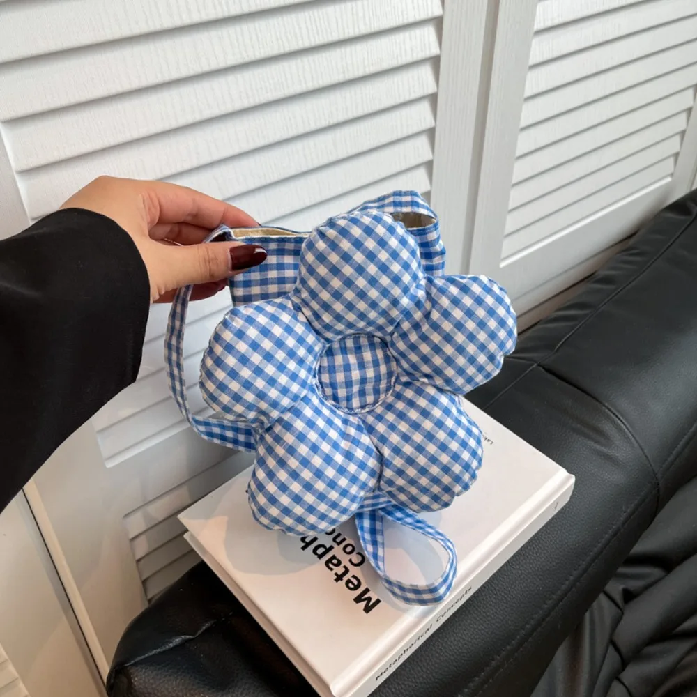 

Literary Sweet Plaid Flower Crossbody Bag Cloth Portable Large Capacity Shoulder Bag Cute Storage Bag Ins Messenger Bag Shopping