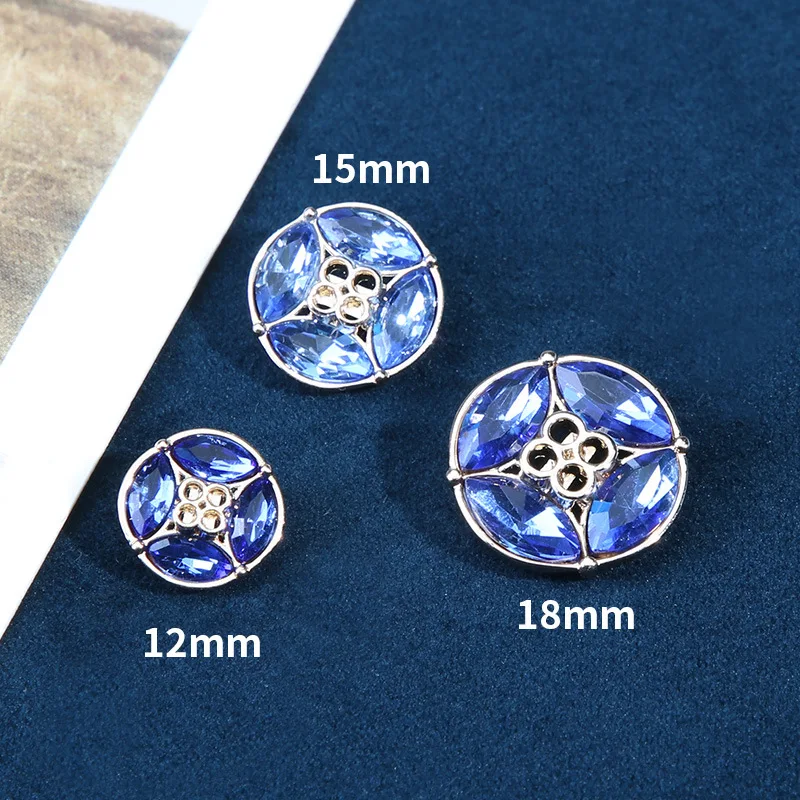 Fourleaf Clover Buttons with Crystal Decoration for Women\'s Clothing Chic Crystal Inlaid Button Versatile Clothing Decoration